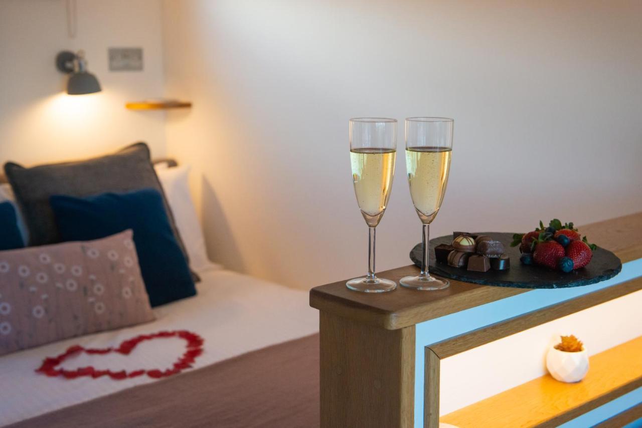 Bonnie Barns - Adults Only Luxury Lodges With Hot Tubs Luss Εξωτερικό φωτογραφία