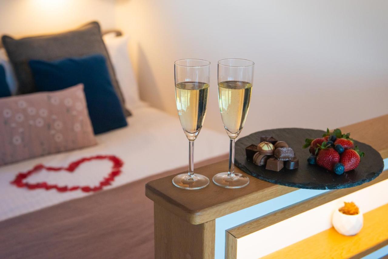 Bonnie Barns - Adults Only Luxury Lodges With Hot Tubs Luss Εξωτερικό φωτογραφία
