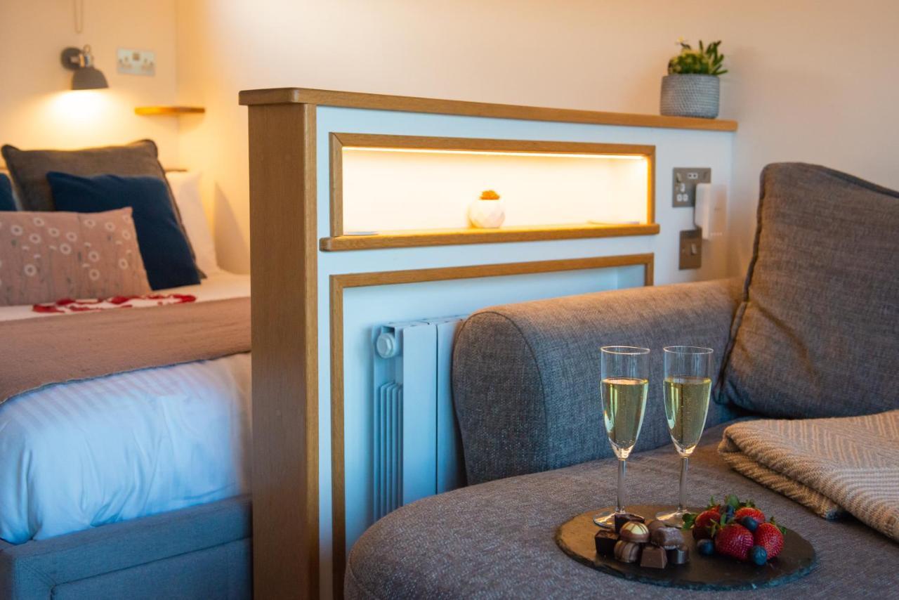 Bonnie Barns - Adults Only Luxury Lodges With Hot Tubs Luss Εξωτερικό φωτογραφία