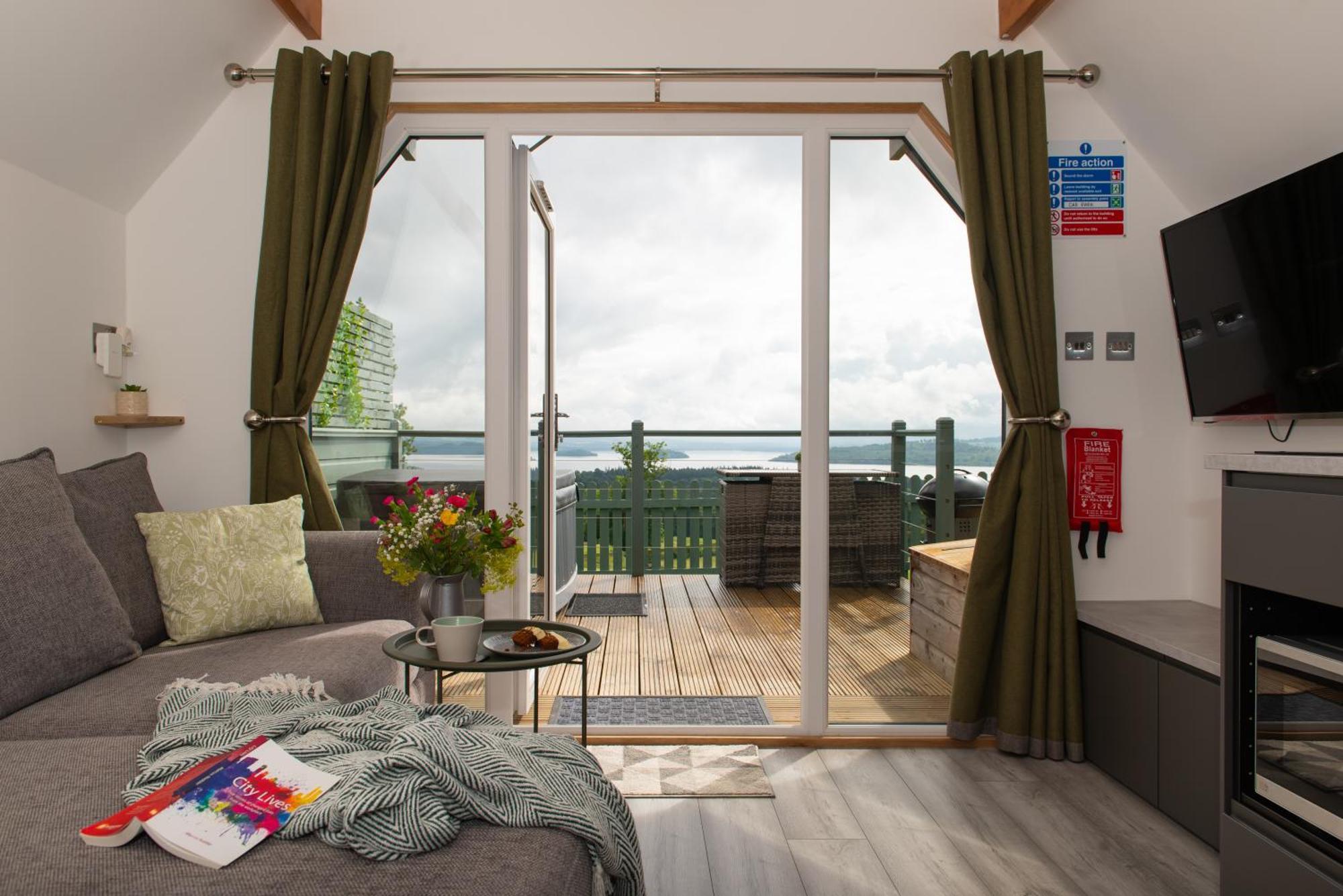 Bonnie Barns - Adults Only Luxury Lodges With Hot Tubs Luss Εξωτερικό φωτογραφία